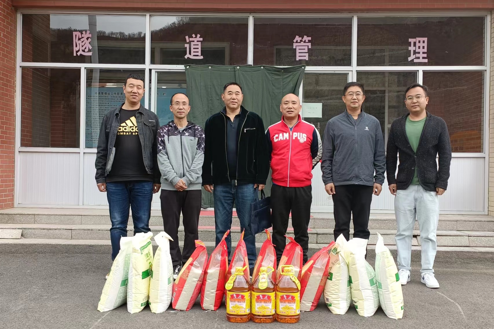 1651043142504043.jpg mmexport1651042994412_edit_277032067755644.jpg